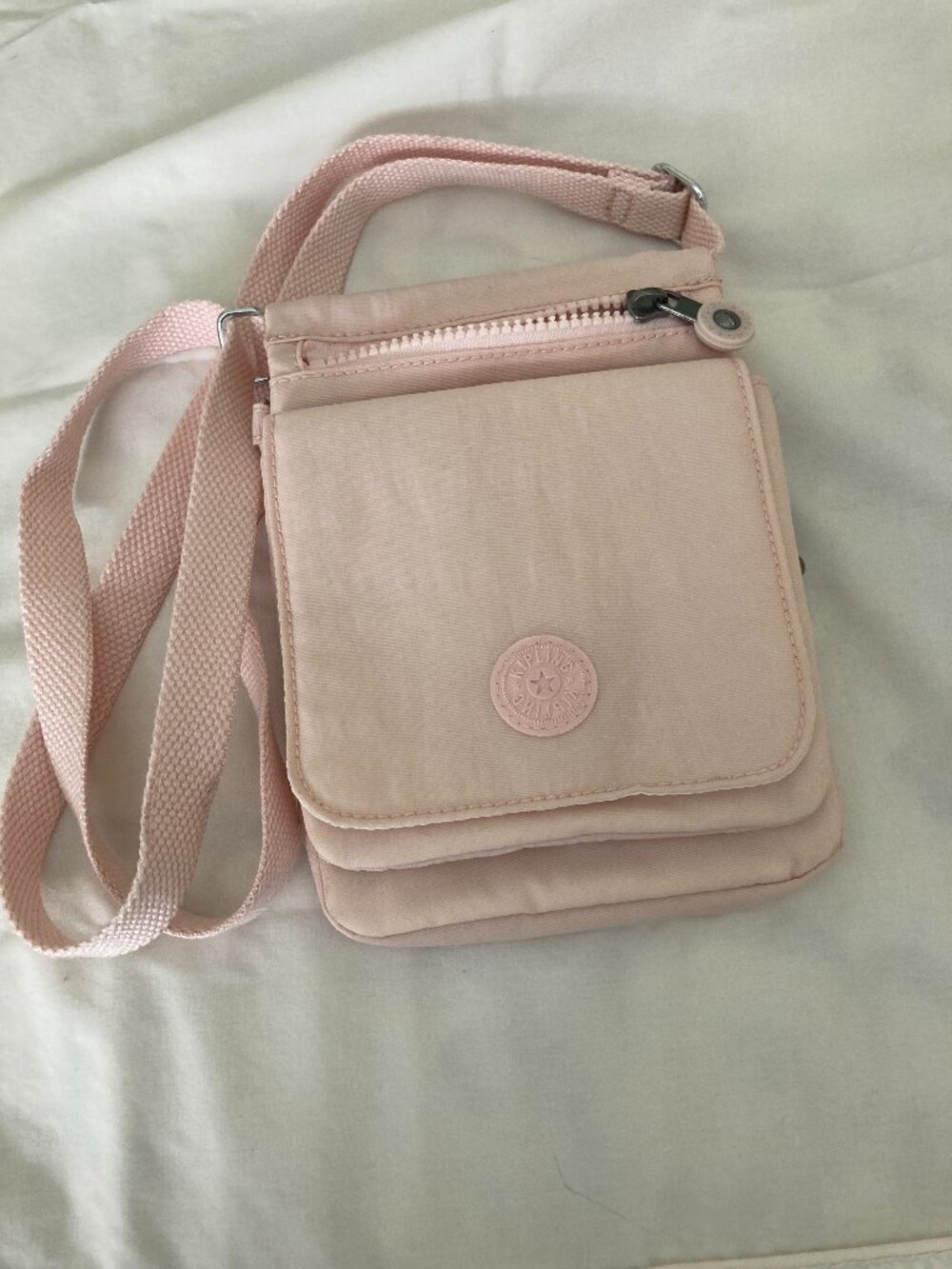 PRE OWNED  KIPLING ELDORADO SHOULDER BAG